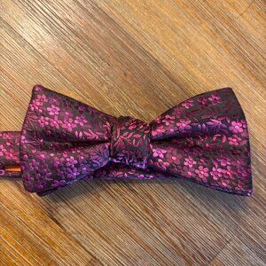 NWT Men's Floral Bow Tie